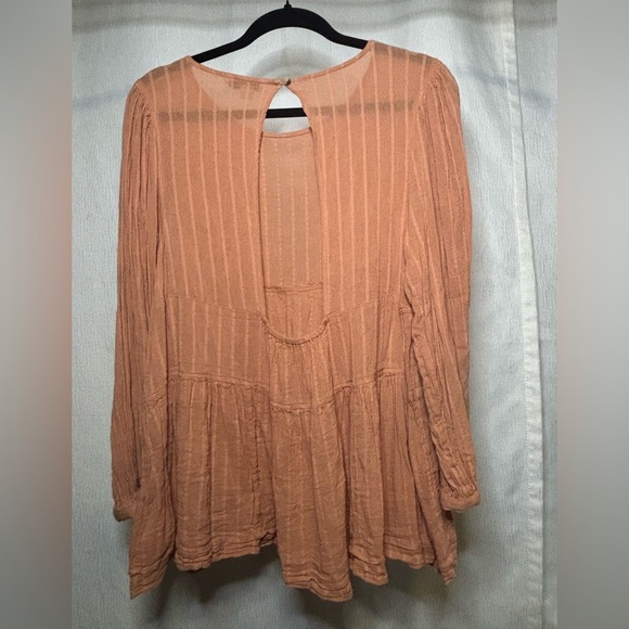 M American Eagle Blouse - Picture 4 of 7